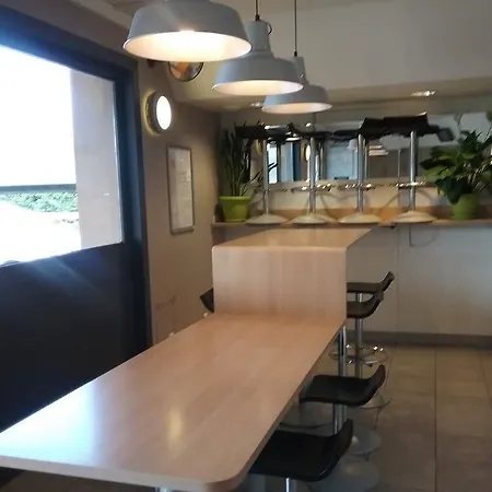 Hotel F1 Tarbes Séméac