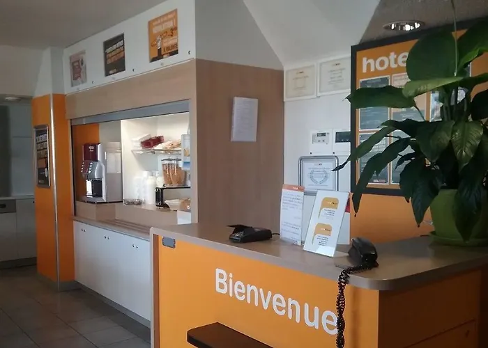 Otel F1 Tarbes Séméac