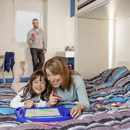 Hotel F1 Tarbes Semeac